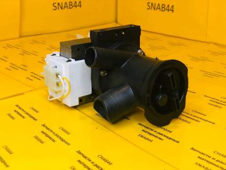 Насос PLASET 90W на 3-ех винтах клеммы вместе на модели Ariston AD5409